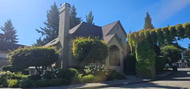 Building Photo - 6706 127th Pl SE Rental