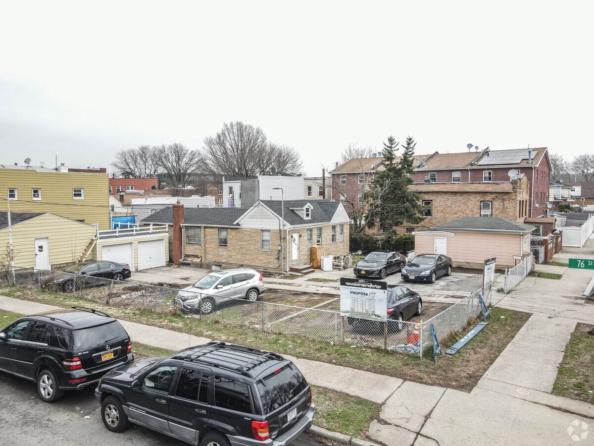 construction photo - 368-374 Shepherd Ave