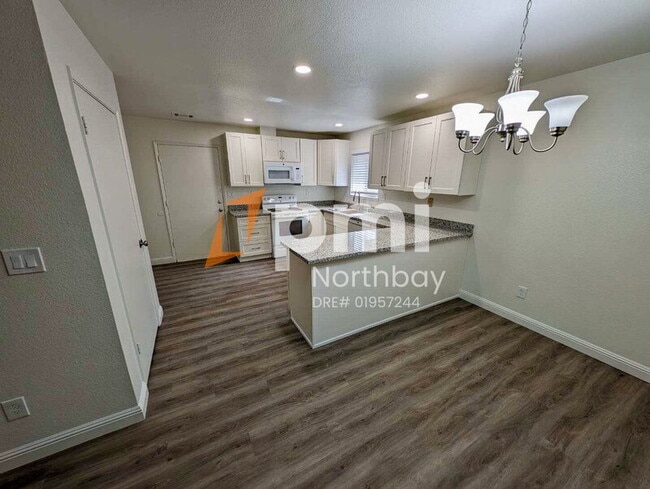 Photo - 677 Cordelia Cir