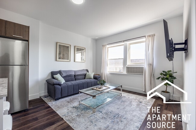 Photo - 1555 W Hollywood Ave Unidad 404