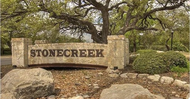 Photo - 8911 Rainbow Crk