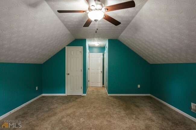 Photo - 137 Bristol Woods Dr