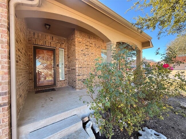 Photo - 2701 Pedernales Falls Dr