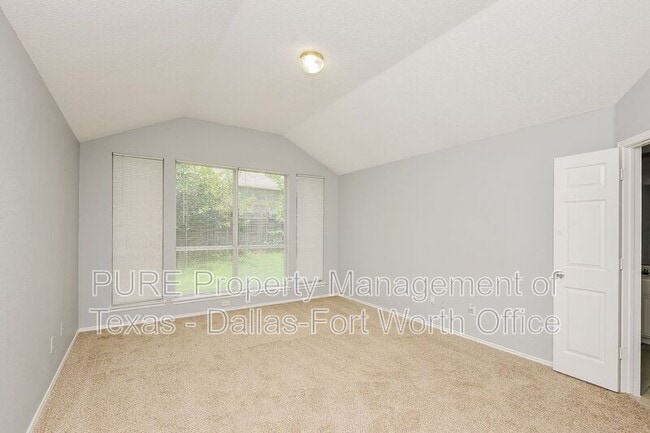 6208 Bowin Dr