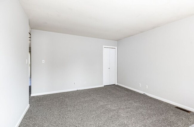 Photo - 1929 Sierra Dr