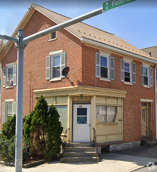 Building Photo - 300 Lincoln Way W Unit 7 S. Federal Street Rental