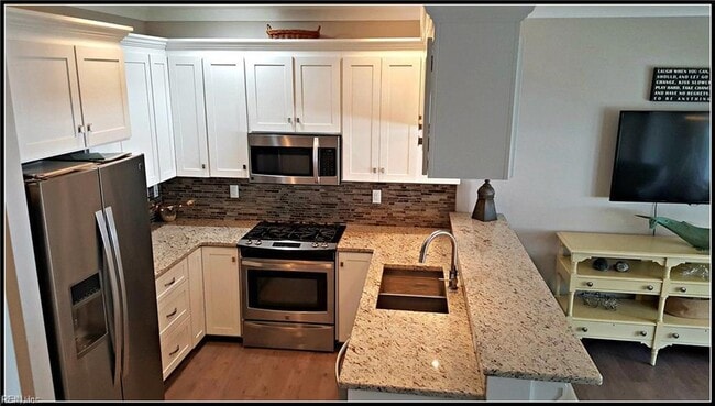 Photo - 9425 27th Bay St