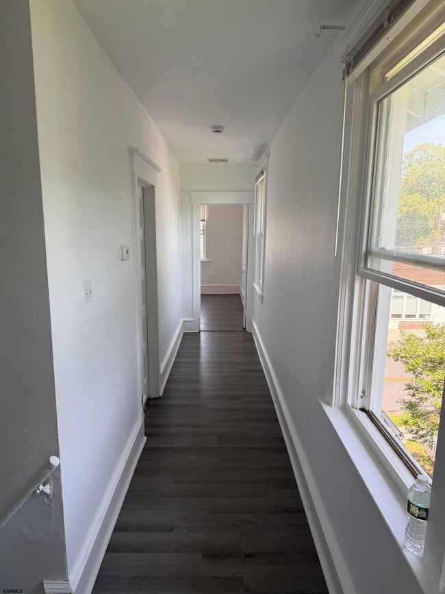 Photo - 1052 Shore Rd