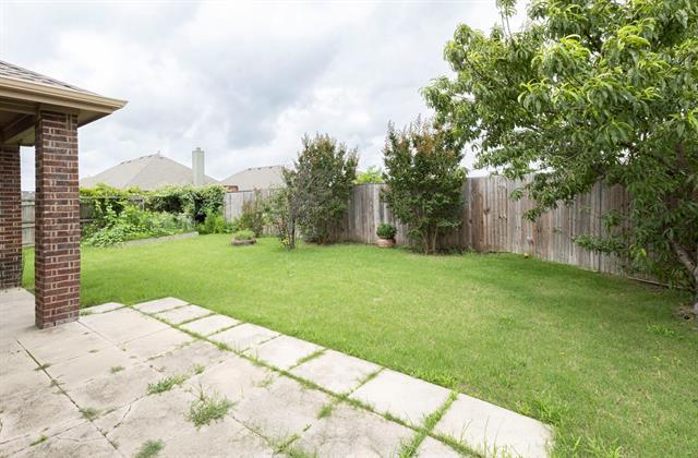 601 Ivy Ln