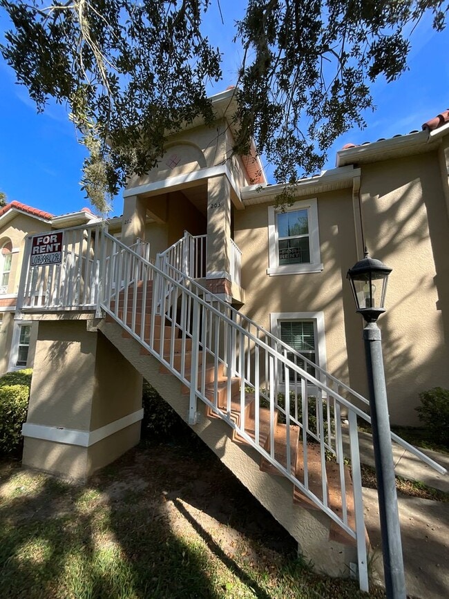 Building Photo - Beautiful 3/2 Condo in Osprey at the Oaks! Unit 203