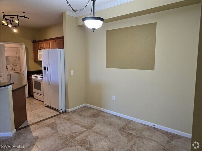 Building Photo - 12940 Positano Cir Unit 201 Rental