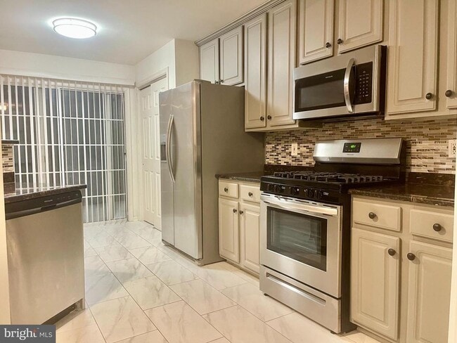 Photo - 11854 Breton Ct