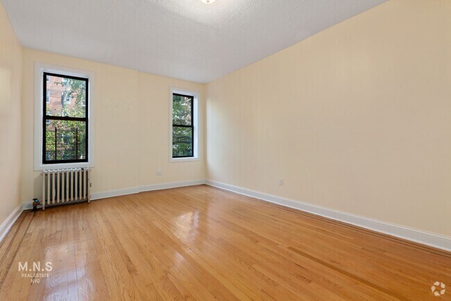 Building Photo - 135 Clarkson Ave Rental