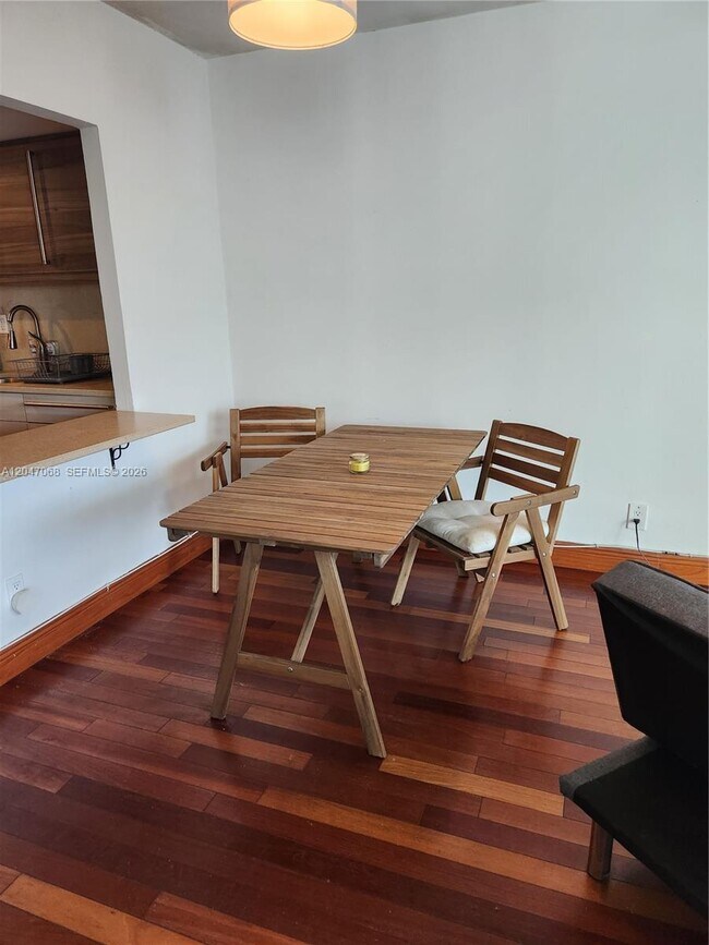 Photo - 5401 Collins Ave Unit 1110