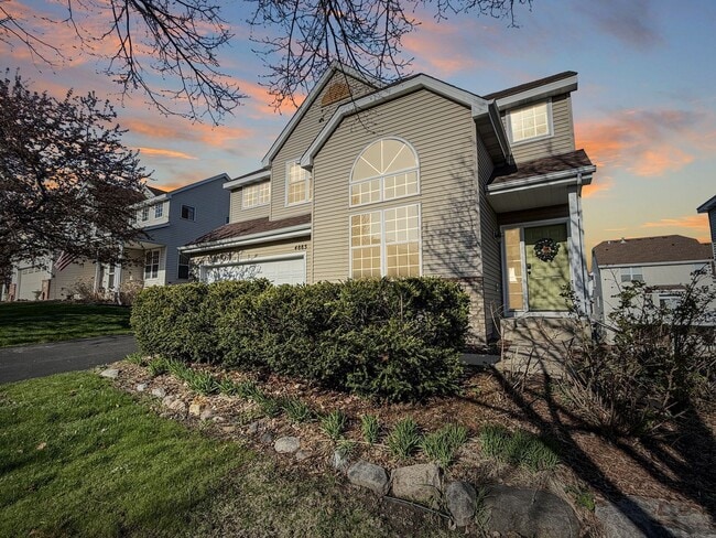 Photo - 4885 Merrimac Lane North