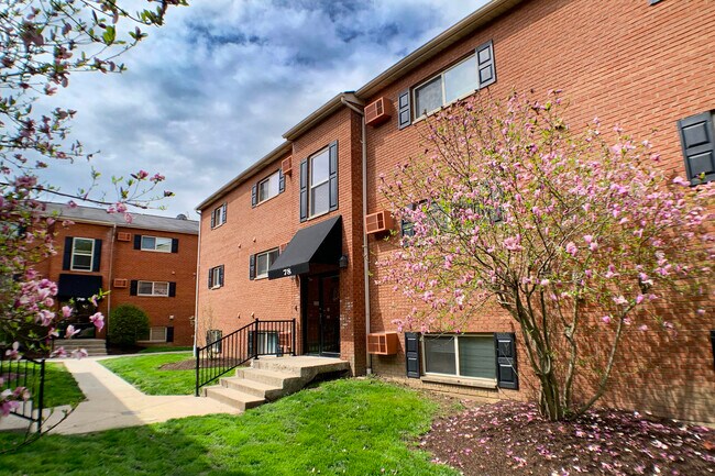 Crown Station Apartments