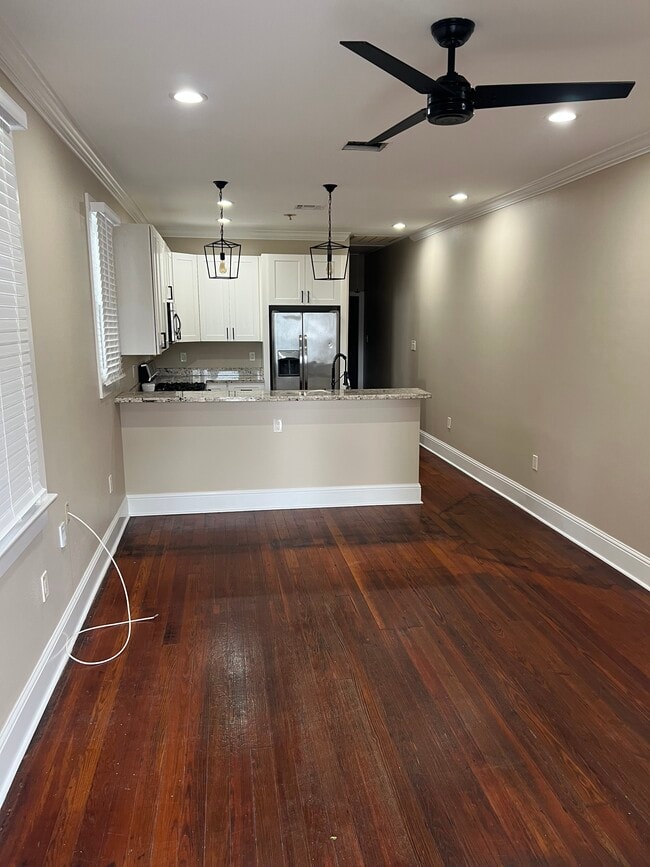 Photo - 621 S Alexander St