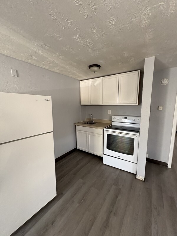 Photo - 274 E Nottingham Rd