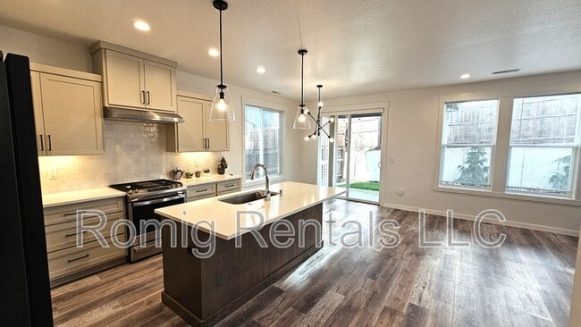 Photo - 906 NW 178th St