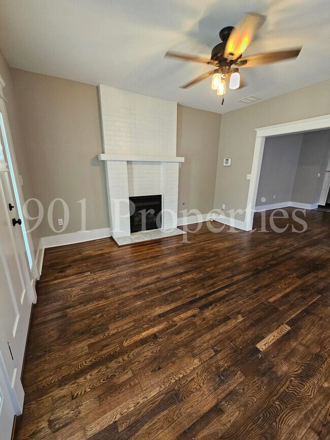 Photo - 797 S Cox St