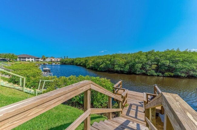 Photo - 2/2 First Floor in Poppleton Creek!