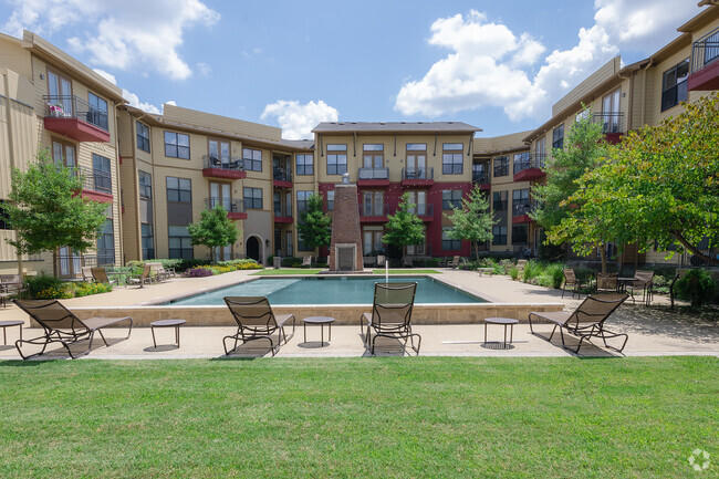 Swimming Pool - DeSoto Town Center Rental