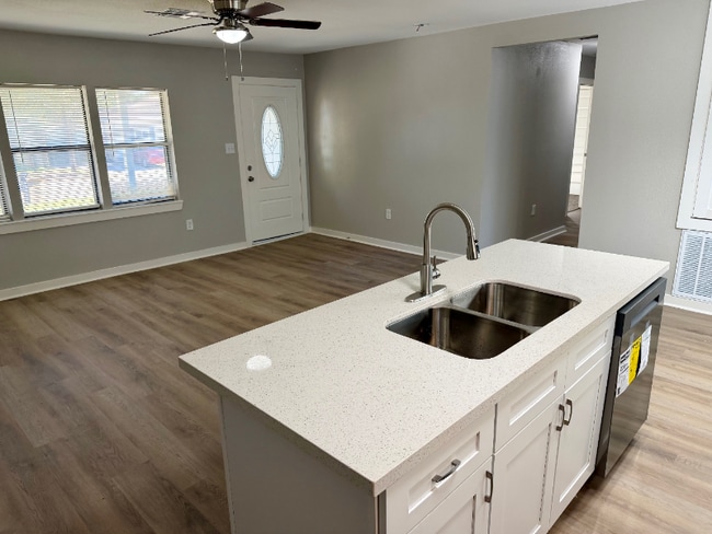 Photo - 2306 Staunton Dr