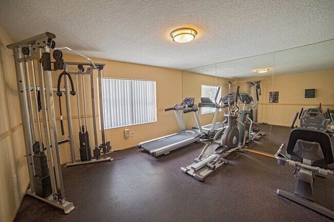 Monterey Lakes Apartments