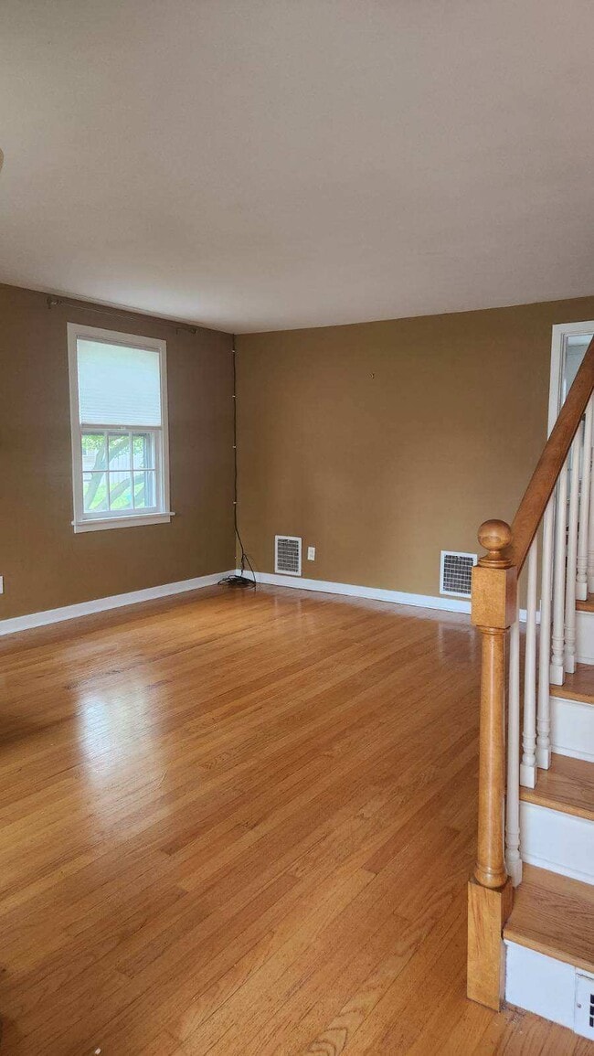 Photo - 705 Engleman Ave