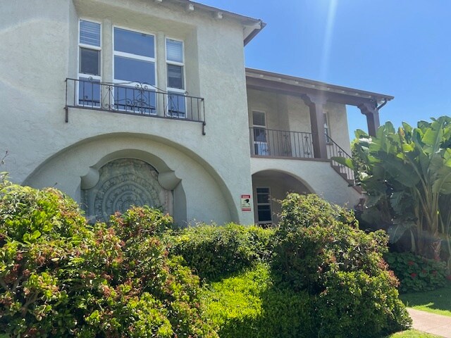 Photo - 1026 S Holt Ave Unit 1026