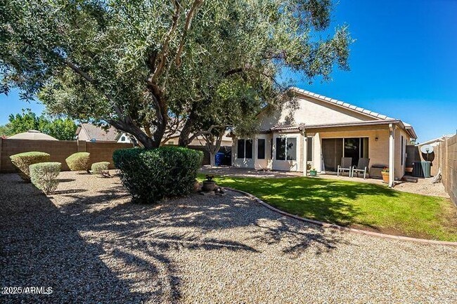 Photo - 213 W Caroline Ln