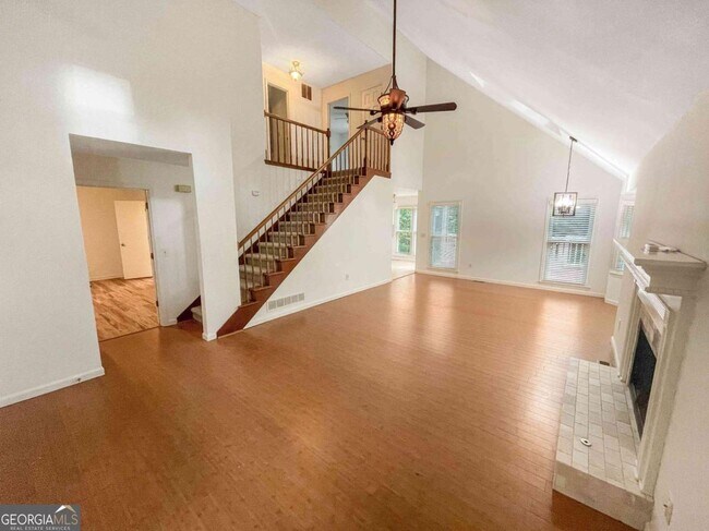 Photo - 1454 Hembree Station Dr