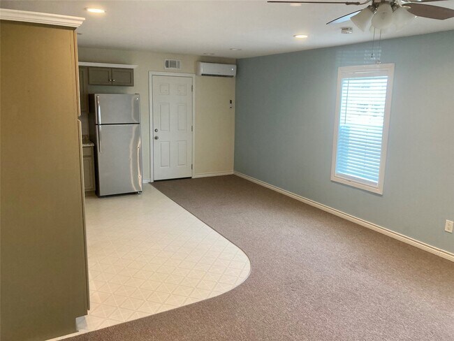 Photo - 1602 Avenue O