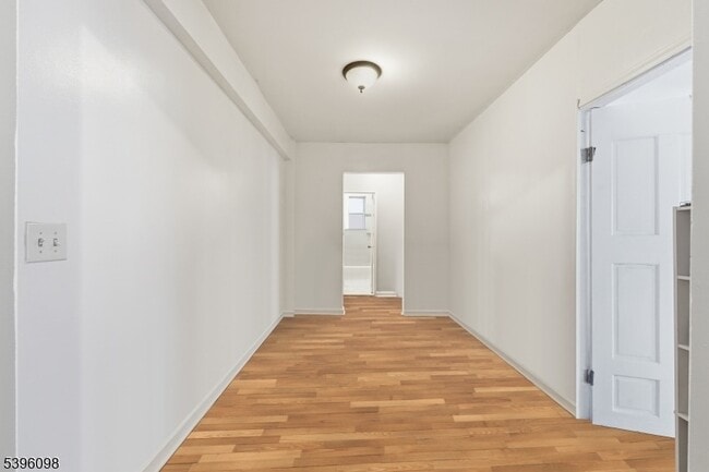 Photo - 2520 John F. Kennedy Blvd