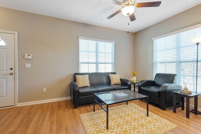 Photo - Modern 3-Bed, 3-Bath Townhome with Stylish Upgrades in Condo Community