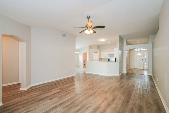 Photo - 3304 Pin Oak Ln