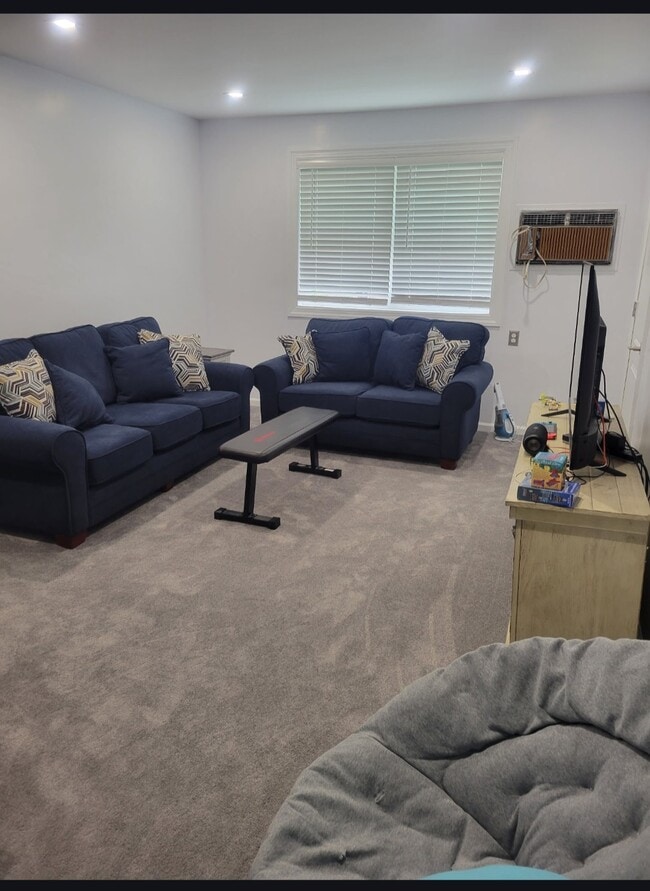 Photo - 22414 Kingsbury Ave Unit B