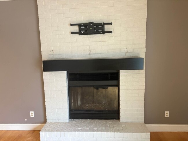 Photo - 7302 Gladstone Dr