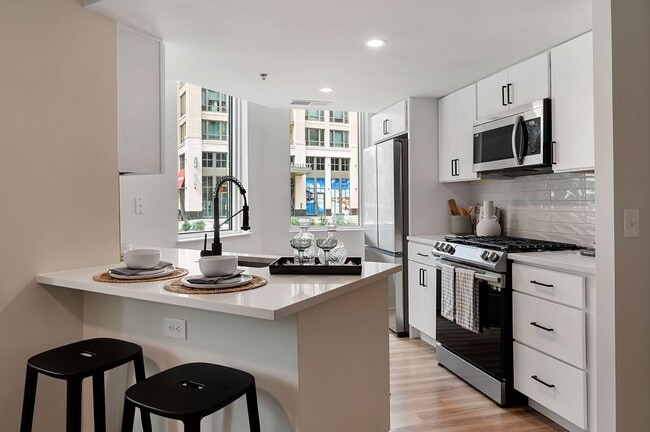 Photo - Cortland Pentagon City