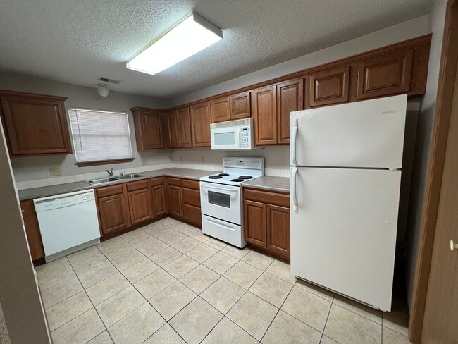 Photo - Pre Leasing for 2026-2027 School Year!