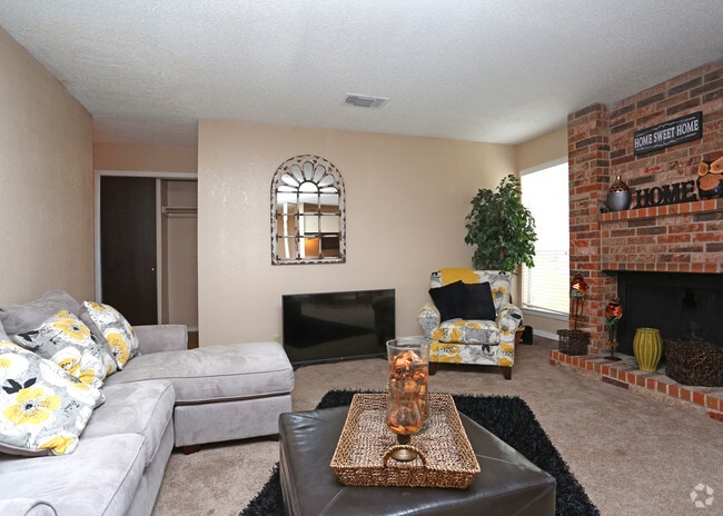 2BD,2BA - 1190 SF