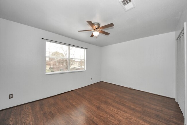 Photo - 7954 Grove Ridge Dr