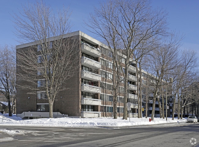 Building Photo - PH 2 - 6