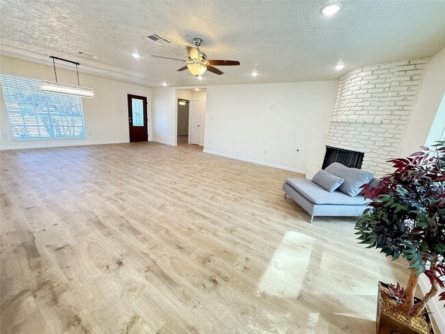 Photo - 15714 Torry Pines Rd