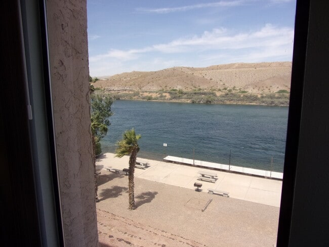 Photo - 1611 AZ-95 Unidad 210