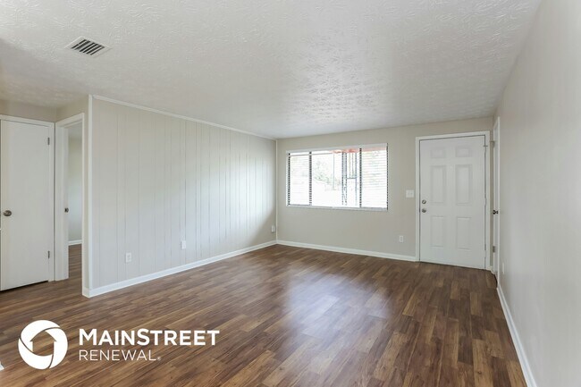 Photo - 9572 Spottswood Rd W