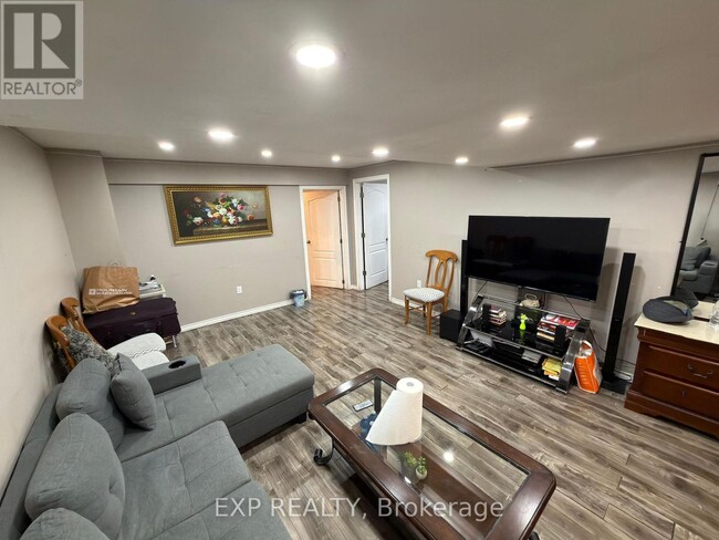 Photo - 31 Denali Cres