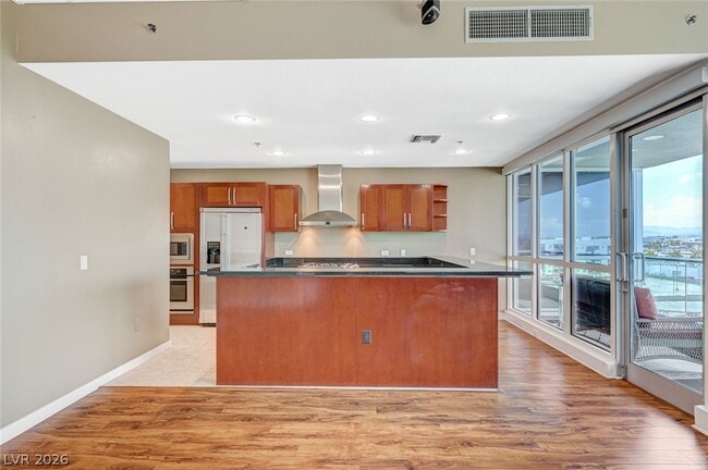 Photo - 4575 Dean Martin Dr Unit 806