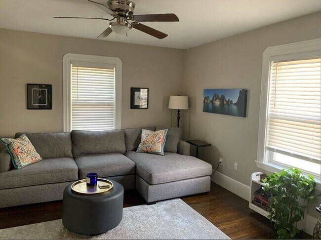 Photo - 37 Baxter St Unit 2