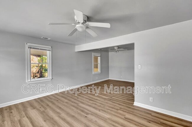 Photo - 848 Savage Rd